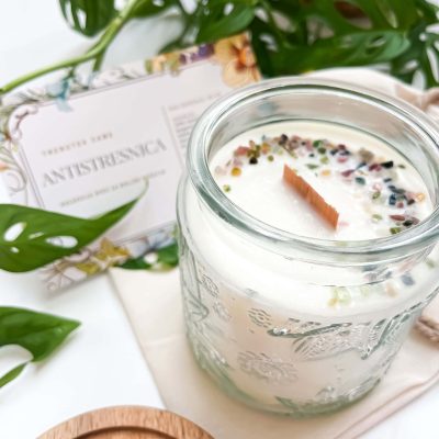 Sveča antistresnica 500g Sveča Antistresnica - Sojina sveča z mešanico eteričnih olj (500 g)